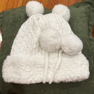 Cozy White Pom-Pom Knit Hat